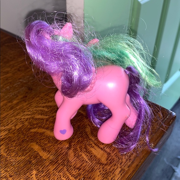 Official My Little Pony Toy - official brand logo on hoof - Picture 2 of 6